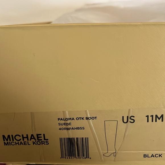 Kors Paloma over-the-knee boot, black suede - Picture 9 of 11